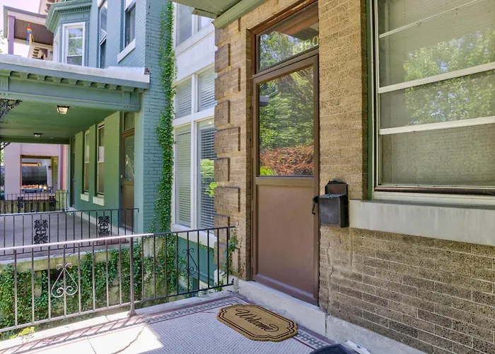 5Br Group Townhome In Central West End Near Bjc & Forest Park